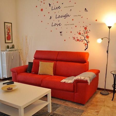 Ferienwohnung La Casa Di Sarita Pavia Exterior foto